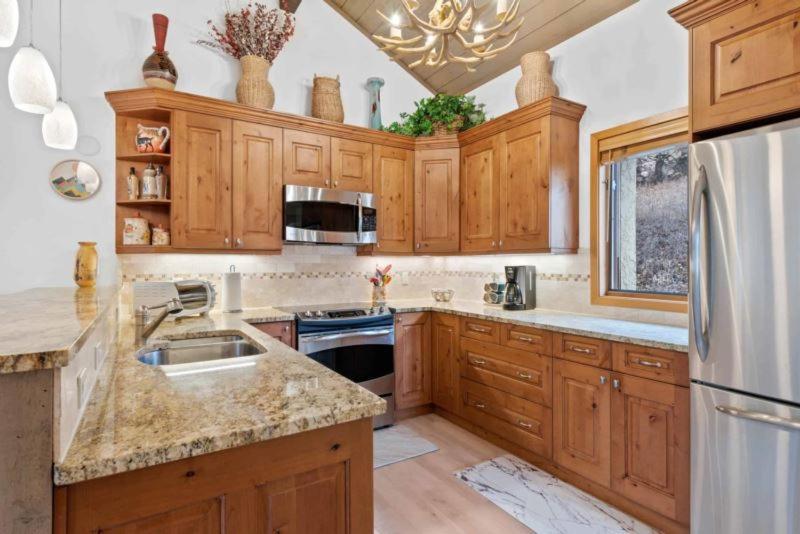 Ridgepoint Townhome 198 By East West Hospitality Beaver Creek Esterno foto