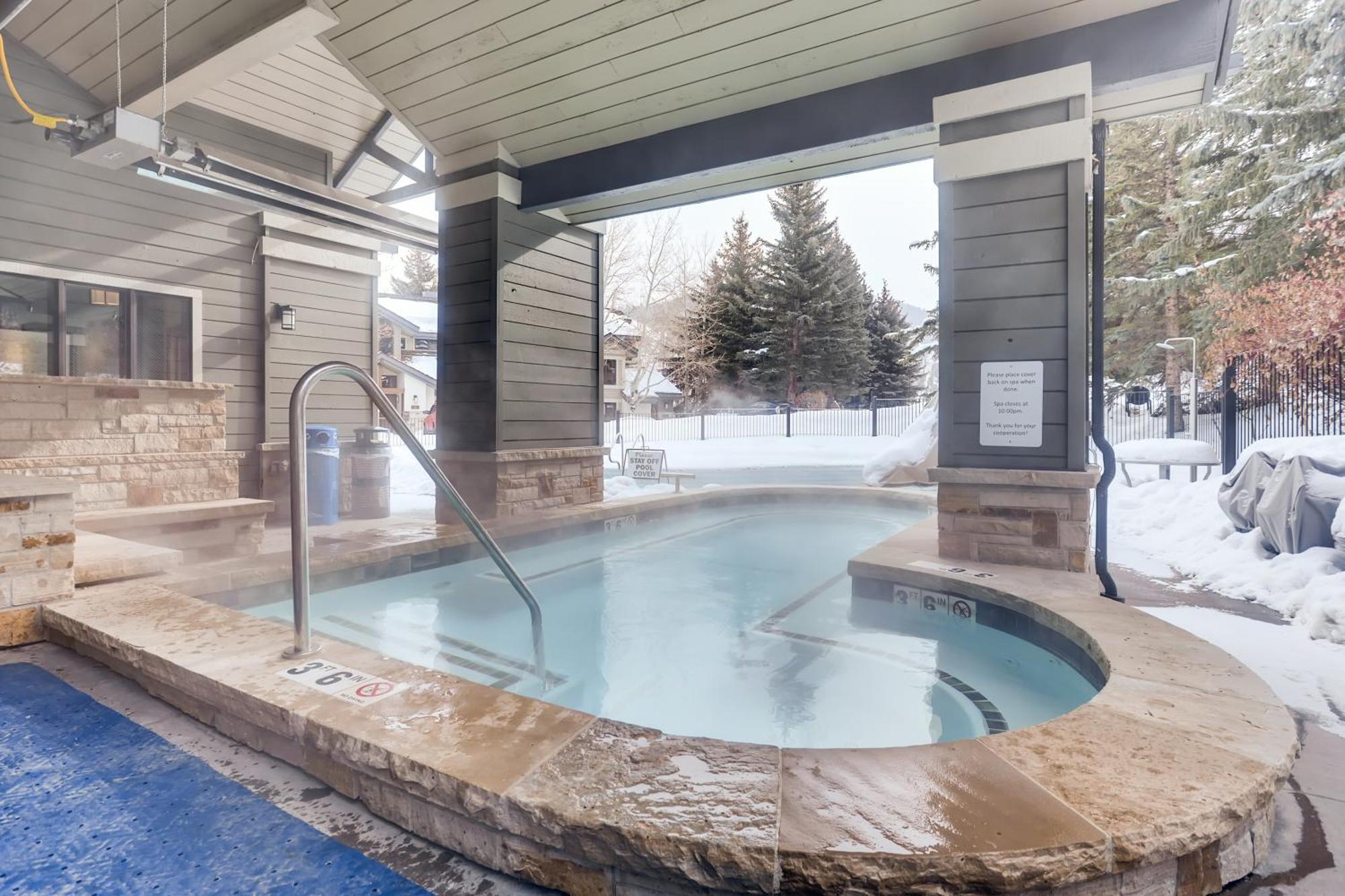 Ridgepoint Townhome 198 By East West Hospitality Beaver Creek Esterno foto