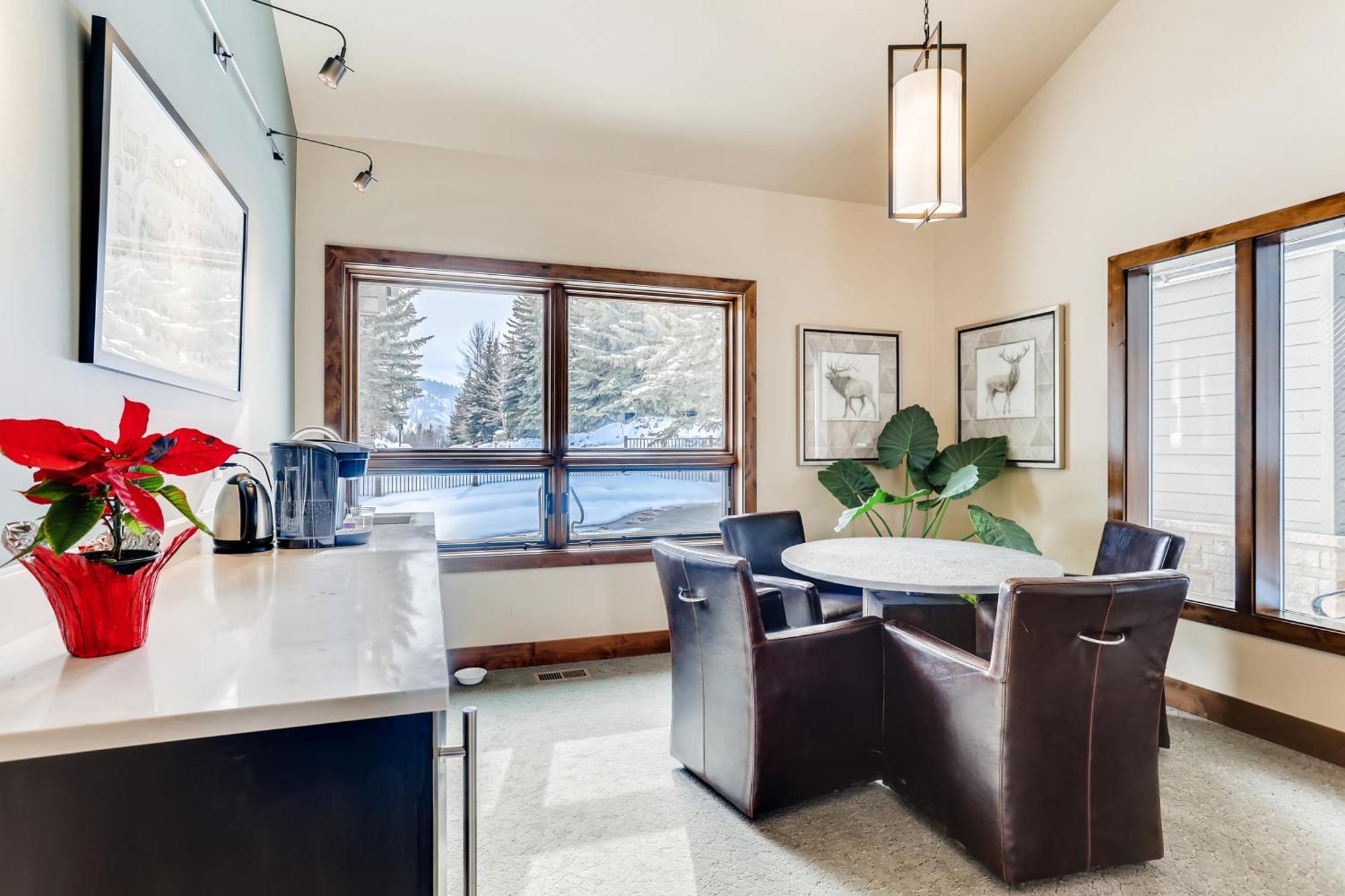 Ridgepoint Townhome 198 By East West Hospitality Beaver Creek Esterno foto